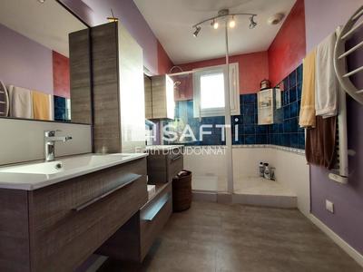 Maison - 140 m² - 7 pièces