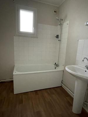 Appartement - 99 m² - 5 pièces