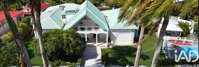 Maison - 195 m² - 6 pièces