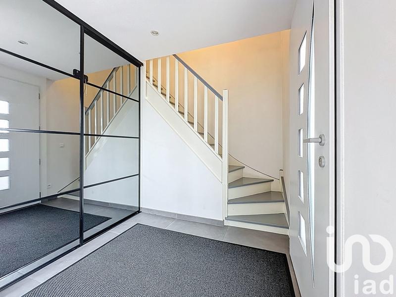 Maison - 102 m² - 6 pièces