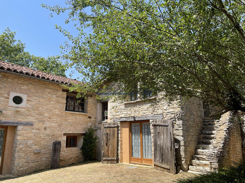 Maison - 221 m² - 11 pièces