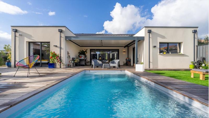 Maison - 90 m² - 4 pièces