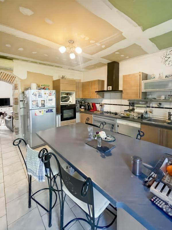 Maison - 99 m² - 5 pièces