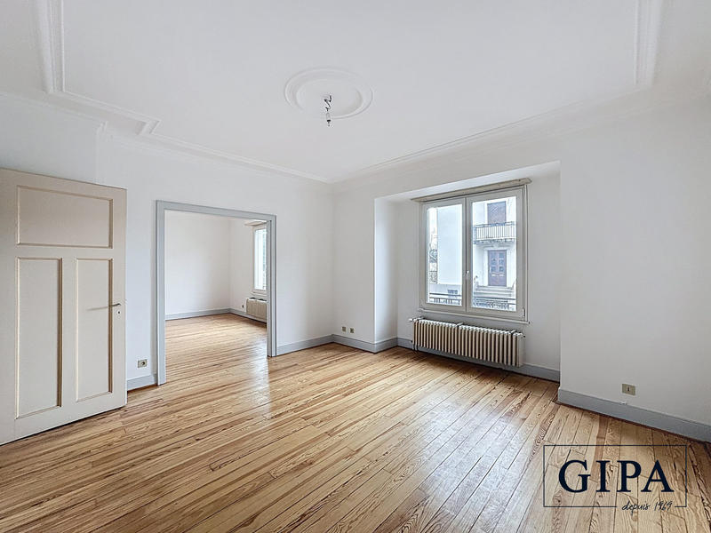 Maison ancienne - 183 m² - 7 pièces