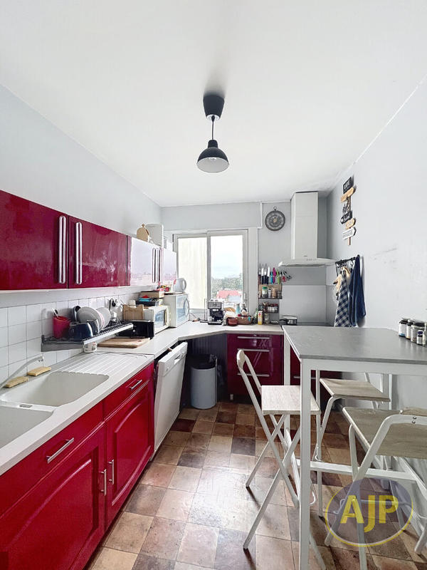 Appartement - 76 m² - 4 pièces