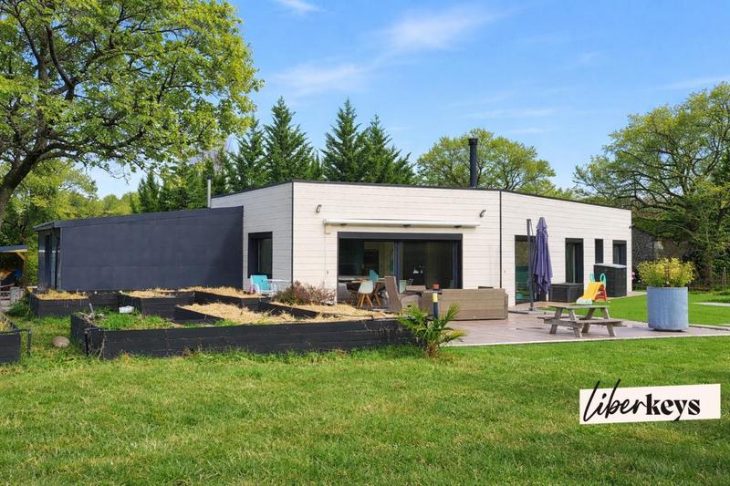 Maison d'architecte - 122 m² - 5 pièces