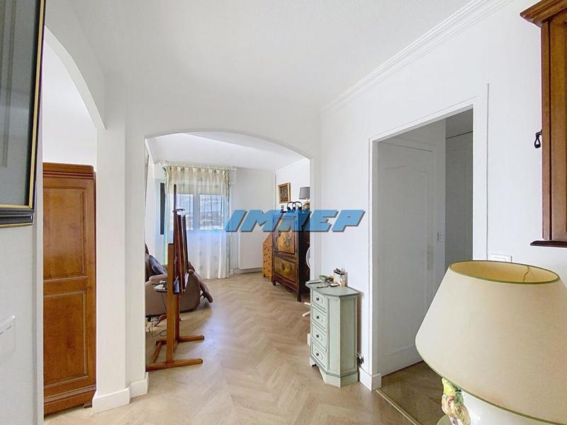 Appartement - 82 m² - 4 pièces