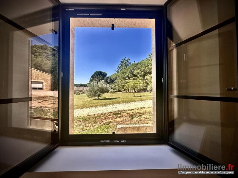 Mas - 300 m² - 9 pièces