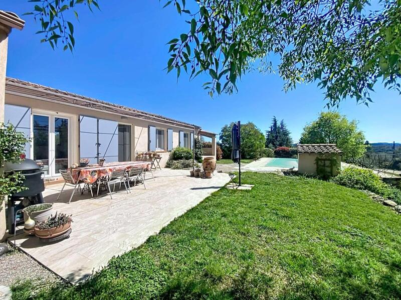 Maison - 147 m² - 6 pièces