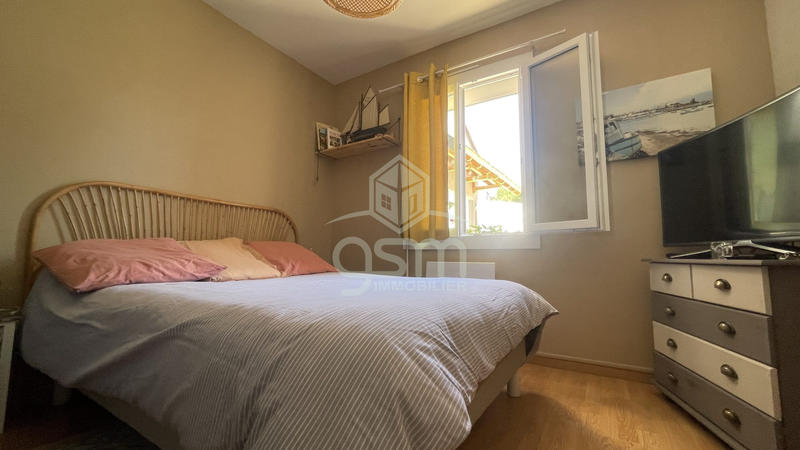 Maison traditionnelle - 195 m² - 7 pièces