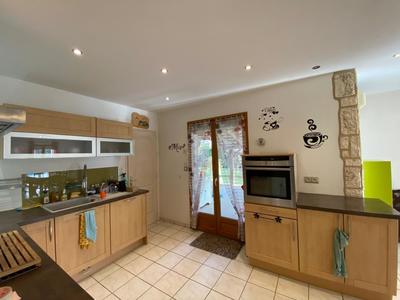 Maison - 93 m² - 4 pièces