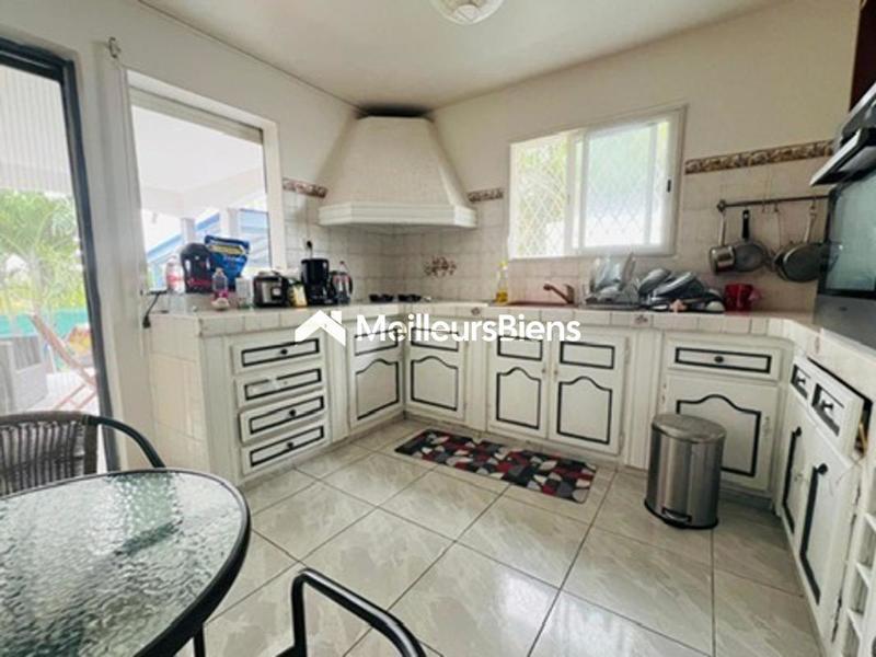 Maison - 83 m² - 4 pièces