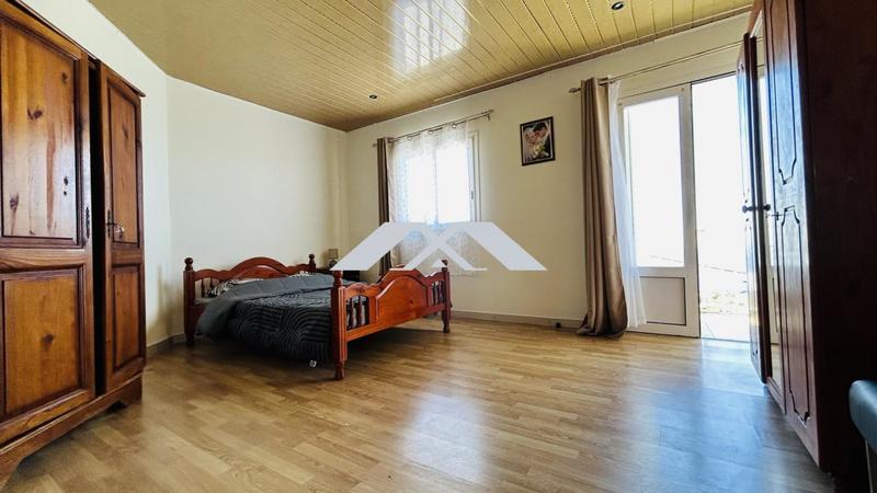 Maison - 104 m² - 4 pièces