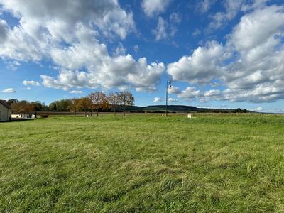 Terrain constructible - 710 m²