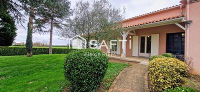 Maison - 210 m² - 6 pièces