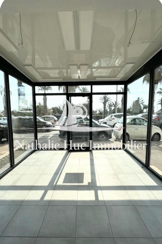 Local commercial - 64 m² - 2 pièces