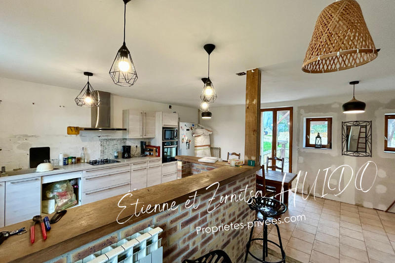 Corps de ferme - 150 m² - 6 pièces