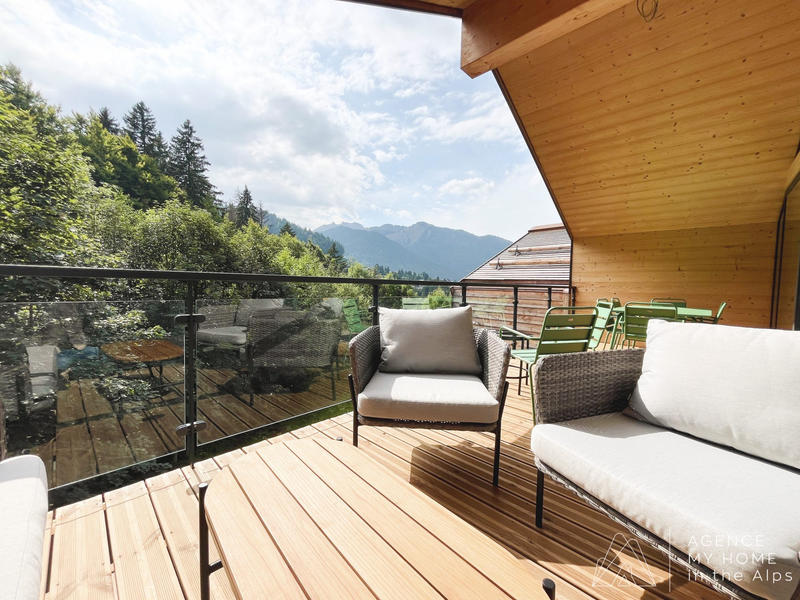 Maison - 180 m² - 5 pièces