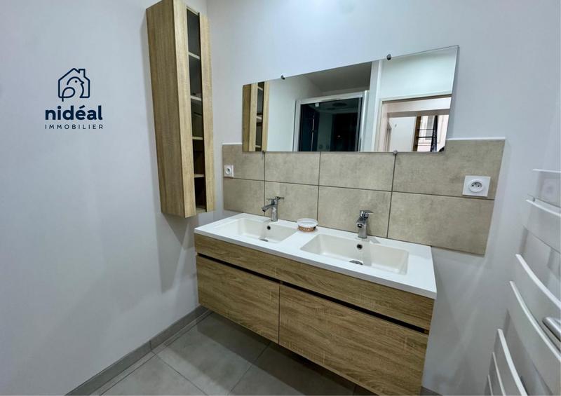 Maison - 95 m² - 6 pièces