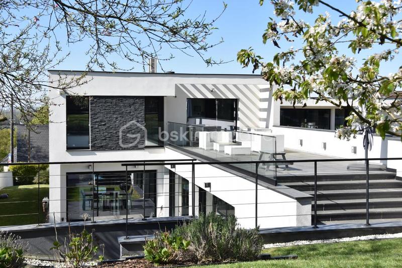 Maison d'architecte - 264 m² - 7 pièces