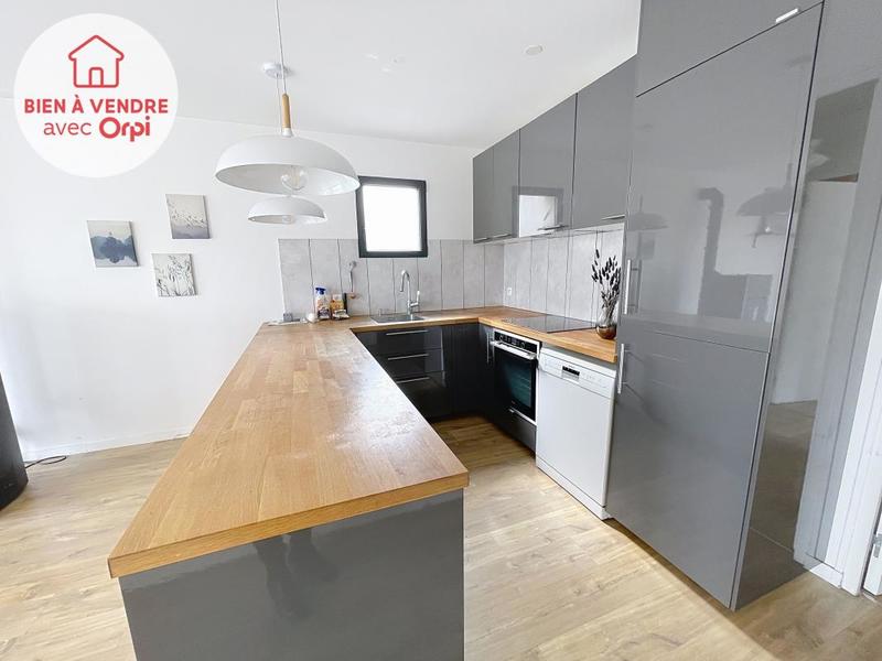 Maison - 88 m² - 4 pièces