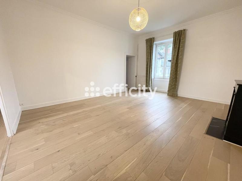Appartement ancien - 130 m² - 5 pièces
