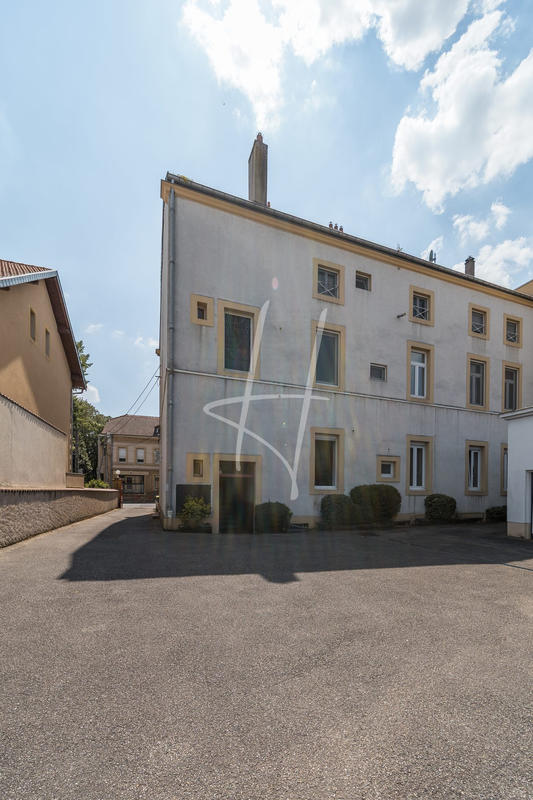 Appartement - 160 m² - 5 pièces