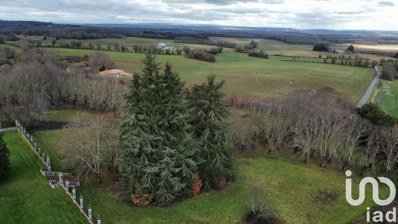 Maison - 220 m² - 2 pièces