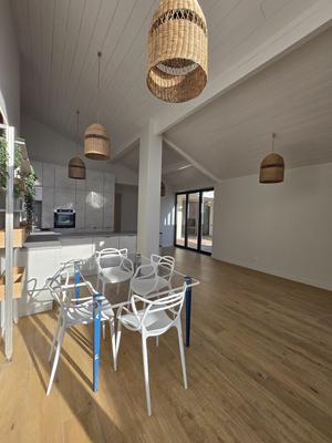 Maison traditionnelle - 237 m² - 6 pièces