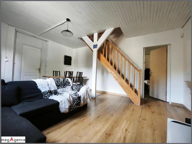 Maison en pierre - 243 m² - 8 pièces