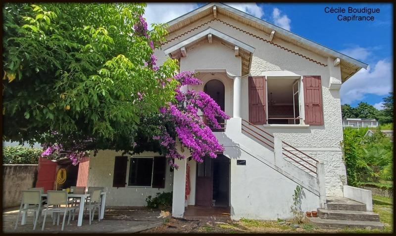 Maison - 121 m² - 6 pièces