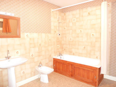 Maison de village - 189 m² - 6 pièces