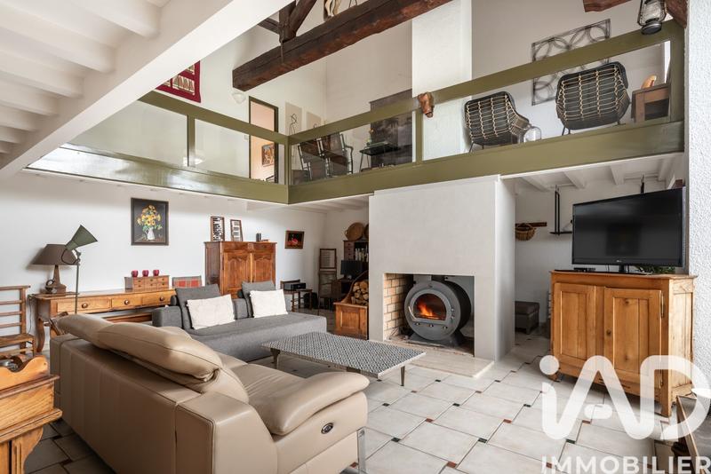 Maison - 212 m² - 5 pièces