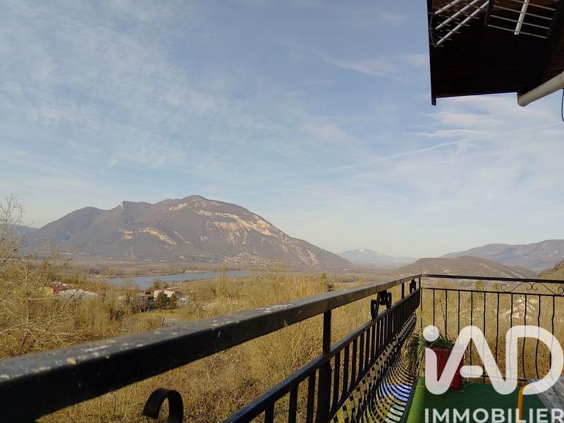 Maison - 135 m² - 6 pièces