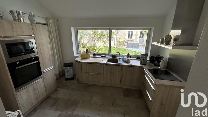 Maison - 325 m² - 12 pièces