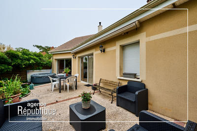 Maison - 143 m² - 6 pièces