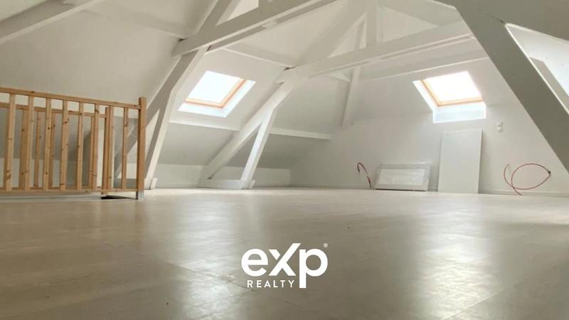 Maison - 331 m² - 7 pièces