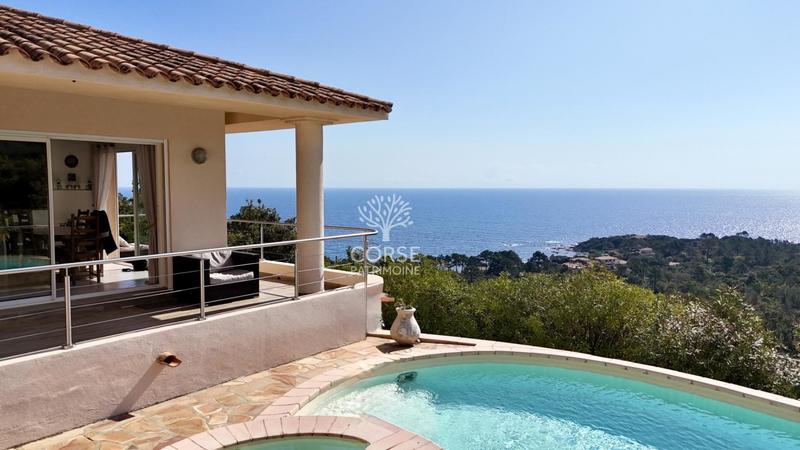 Villa - 185 m² - 5 pièces