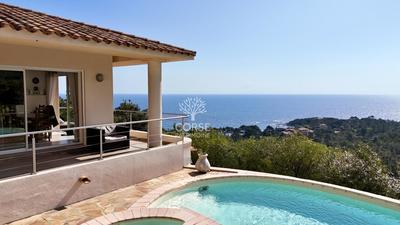 Villa - 185 m² - 5 pièces