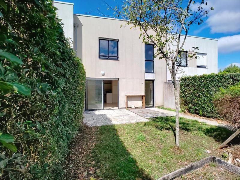 Maison - 77 m² - 3 pièces