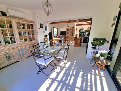 Villa - 98 m² - 5 pièces