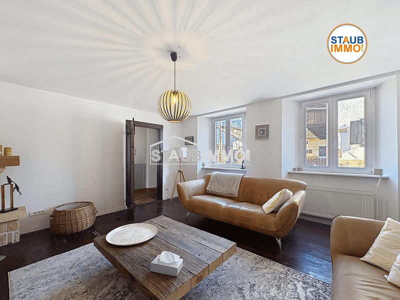 Maison - 243 m² - 7 pièces