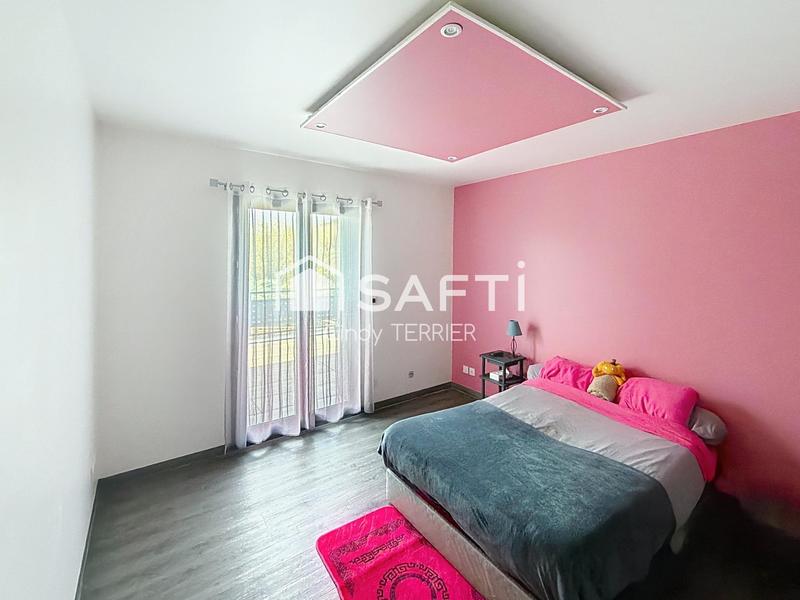 Maison - 217 m² - 8 pièces