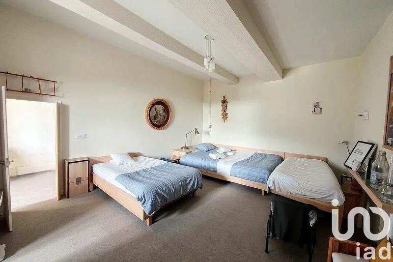 Maison - 530 m² - 15 pièces