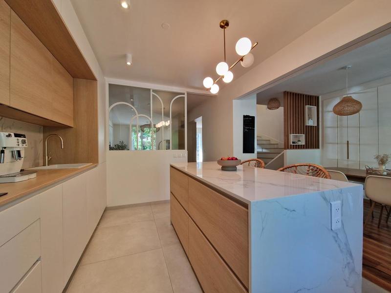 Pavillon - 188 m² - 7 pièces