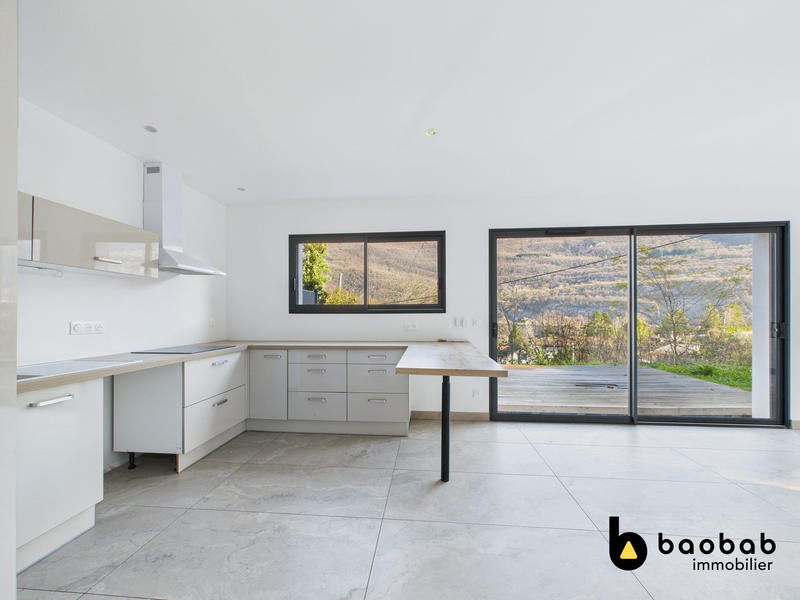 Maison - 124 m² - 5 pièces