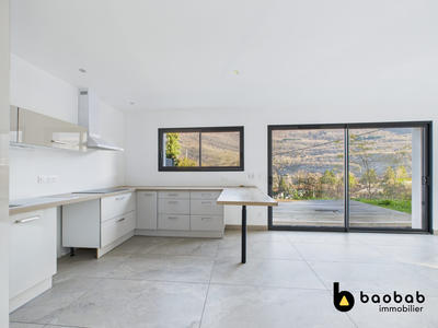 Maison - 124 m² - 5 pièces