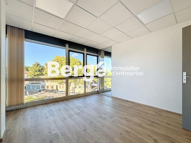 Bureau - 165 m² - 8 pièces