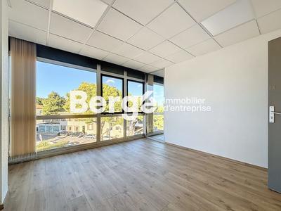 Bureau - 165 m² - 8 pièces