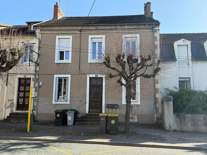 Immeuble - 180 m² - 9 pièces